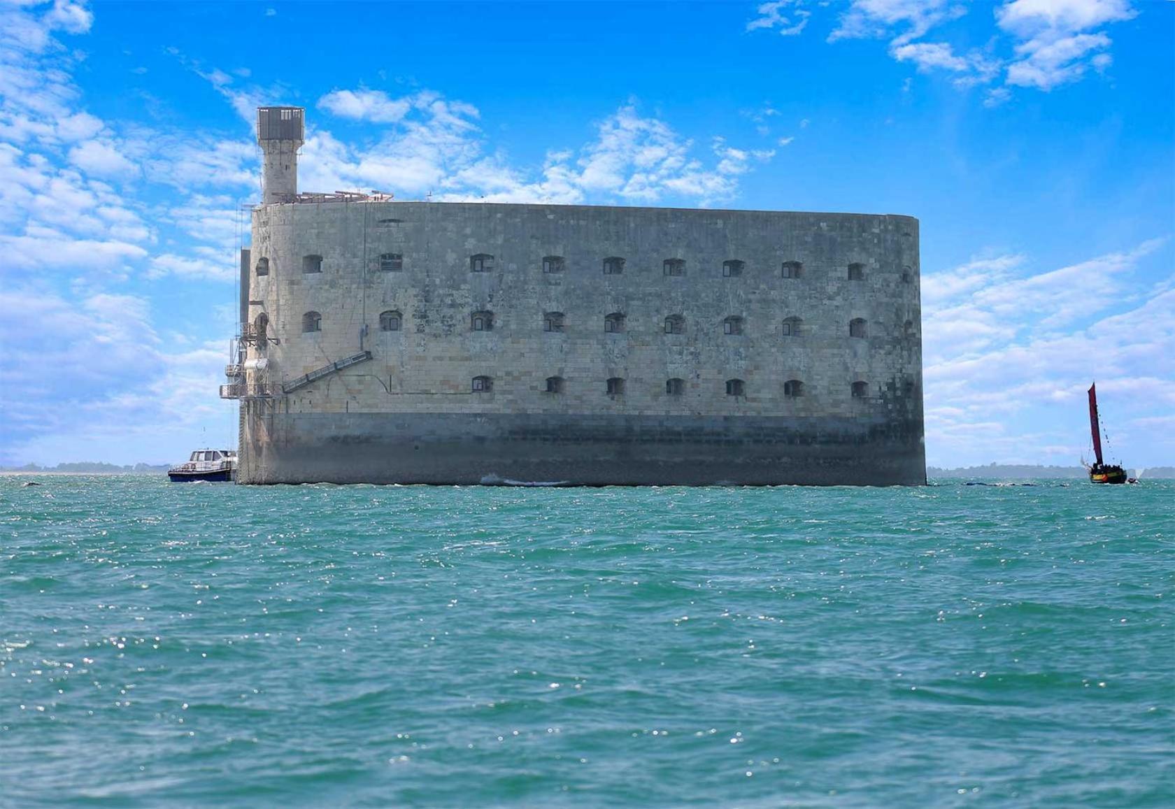 Le Crist'Al, Hotel Familial, Climatise, En Front De Mer Saint-Georges-de-Didonne Exterior photo